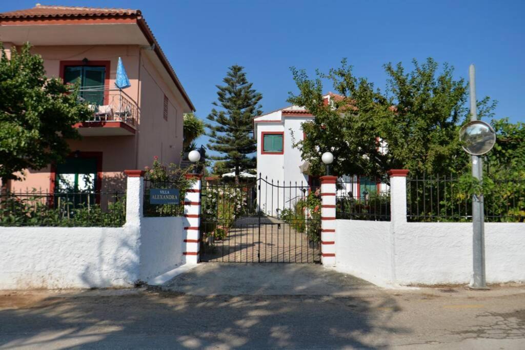 Seaside Villa Alexandra,Acharavi. 阿查拉维 外观 照片